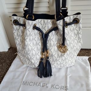 🚫SOLD🚫AUTHENTIC MICHAEL KORS TOTE